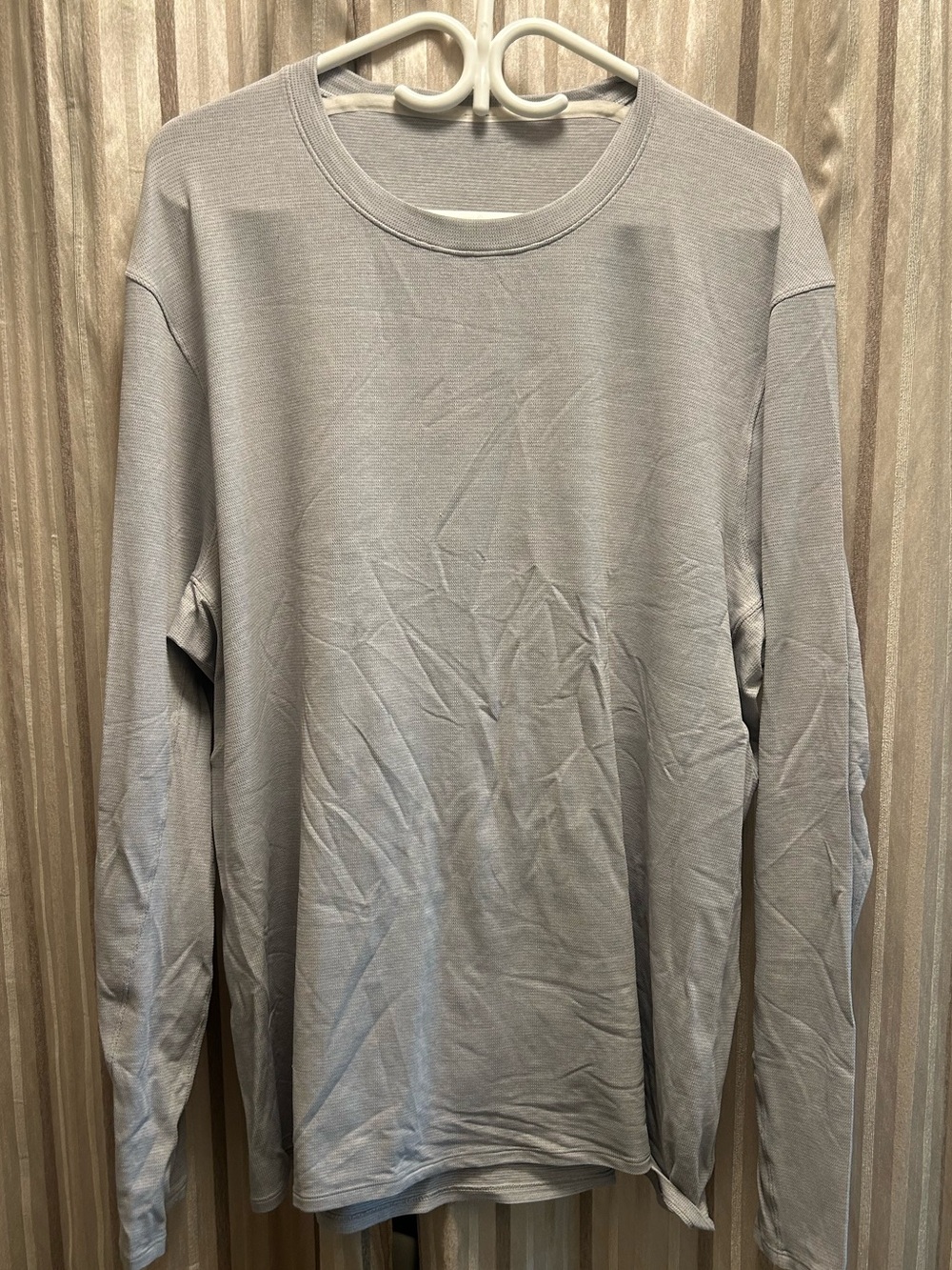 Lululemon Men's Long-Sleeve Crewneck Shirt - Light Blue / Gray, Size XL
